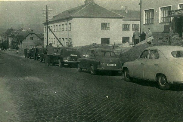 1960 - nové sídlo a výrobna šperků s českými granáty Granát Turnov 